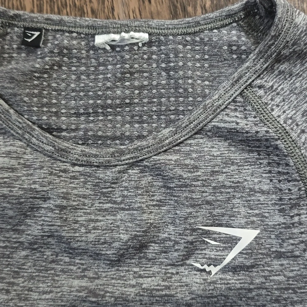 GYM SHARK Gray Long Sleeve Athletic Top Compression Sz‎ M